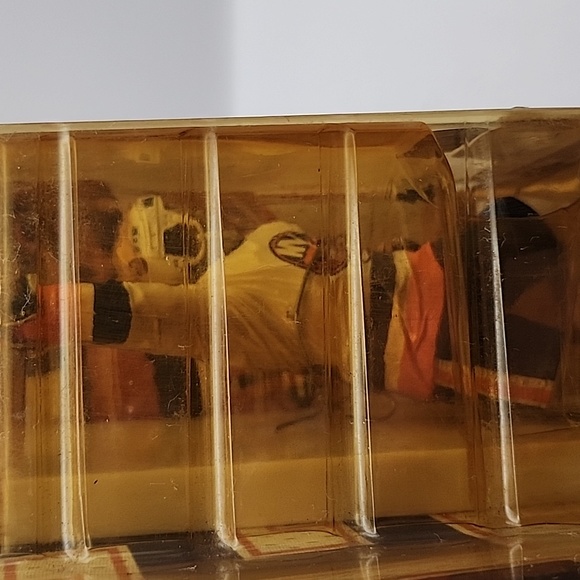 McFarlane Sports NHL Legand Series 2 Mike Bossy NWT - Picture 8 of 10